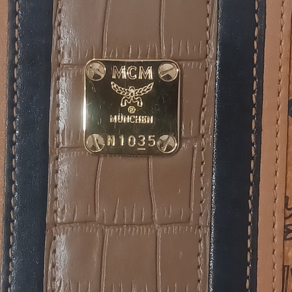 MCM Long Zippered Wallet - Picture 3 of 5